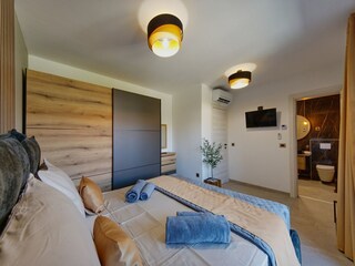 Villa Pinezići Features 17