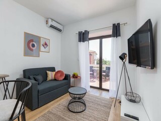 Apartment Valbandon Features 13