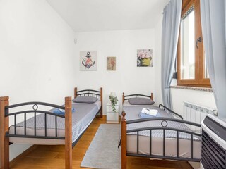 Villa Galižana Características 25
