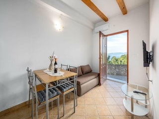 Apartment Drenje Features 14