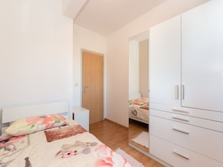 Ferienhaus Ravni Ausstattung 19