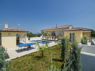 Villa Raša Outdoor Recording 6