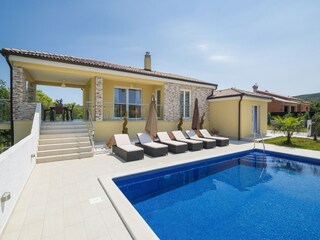 Villa Raša Outdoor Recording 2