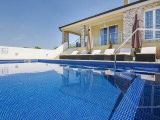 Villa Raša Outdoor Recording 5
