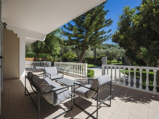 Villa Meso Gerakari Buitenaudio-opname 5