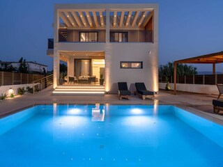 Villa Tsilivi Buitenaudio-opname 2