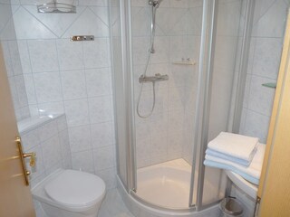 Dusche/WC Appartment 2