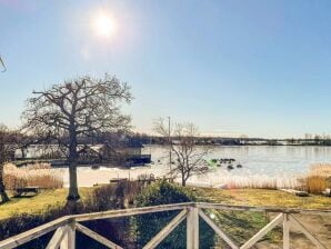 5 Sterne Ferienhaus in Ronneby - Nättraby - image1