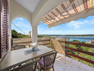 Appartement Supetarska Draga Buitenaudio-opname 5