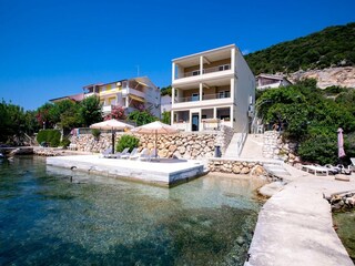 Maison flottante Supetarska Draga Enregistrement extérieur 5