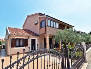 Apartment with terrace & lovely garden - Valbandon - image1