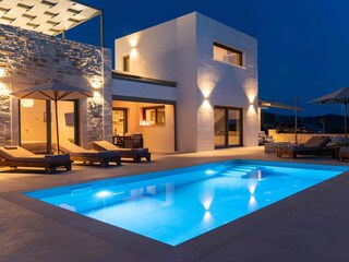 Villa Kamilari Outdoor Recording 2
