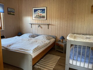 Schlafzimmer 1