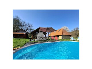 Villa Karlovac Buitenaudio-opname 2