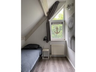 Schlafzimmer 2