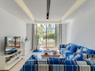 Holiday house Costa Meloneras Features 8