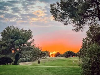 Holiday house Lagnes Environment 24