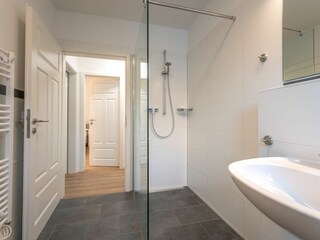 Bad 2 im Obergeschoss