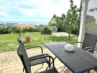Ausblick von der Terrasse im EG