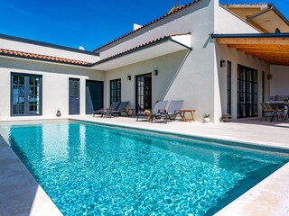 Villa Loborika Buitenaudio-opname 1