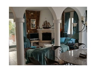 Villa Roses Features 18