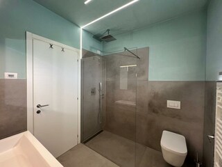 bathroom ground floor