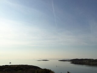 ungestörte Aussicht auf Schären und Horizont