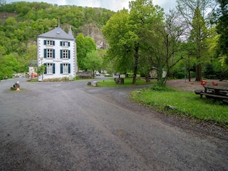 Castle Aywaille Outdoor Recording 1