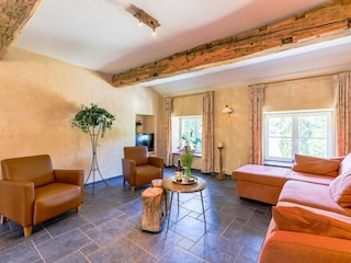 Castle Aywaille Features 23