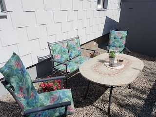 Sitzgruppe am Haus zur alleinigen Nutzung mit Grillmögl