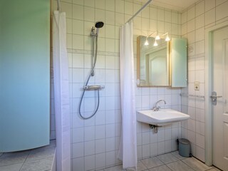 Badezimmer Erdgeschoß