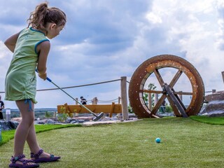 Minigolf Adventure Park 7-10 Minuten fußläufig