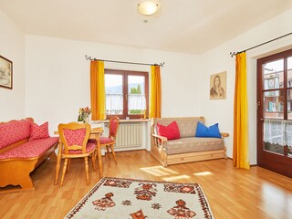 Esstisch mit Schlafsofa