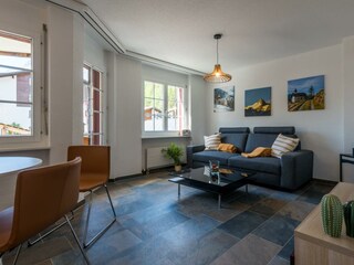 F19_4692-HDR