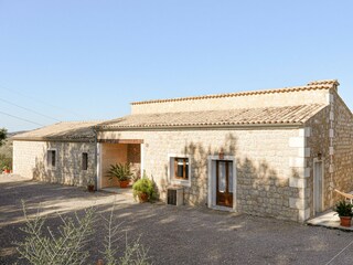 Villa Maria De La Salut Outdoor Recording 2