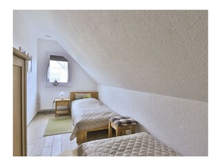2. Schlafzimmer
