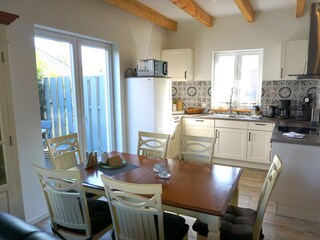 Küche mit allem was man braucht