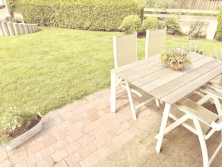 Garten zum Frühstück, Essen,  Grillen etc.