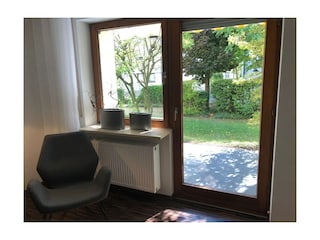 Terrasse mit Gartenanteil