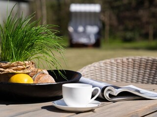Terrasse mit Strandkorb