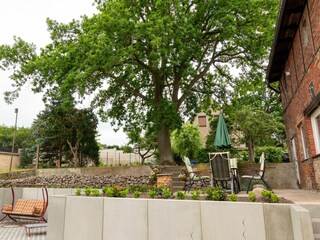 Terrasse mit Garten