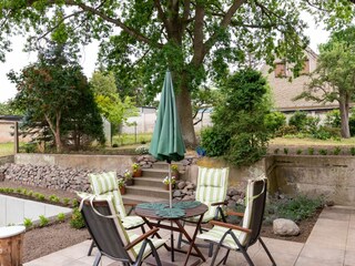 Terrasse mit Garten