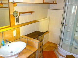 Bad mit Dusche