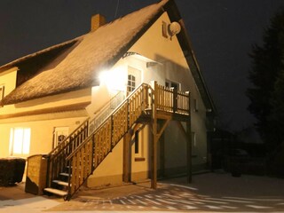 Haus Nachts im Winter