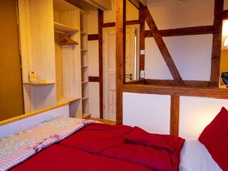Schlafzimmer mit Doppelbett