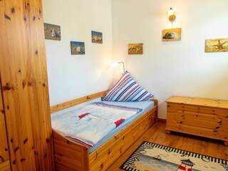 Schlafzimmer mit Tandembett