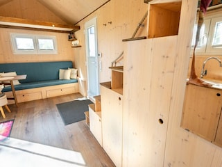 Wohnbereich - Kleiderschrank