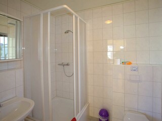 Bad mit Dusche