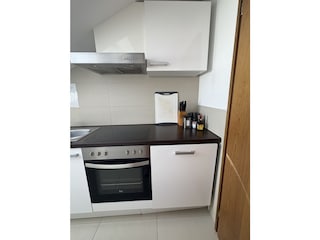 Herd und Spülmaschine