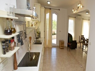Villa Mirca Features 16
